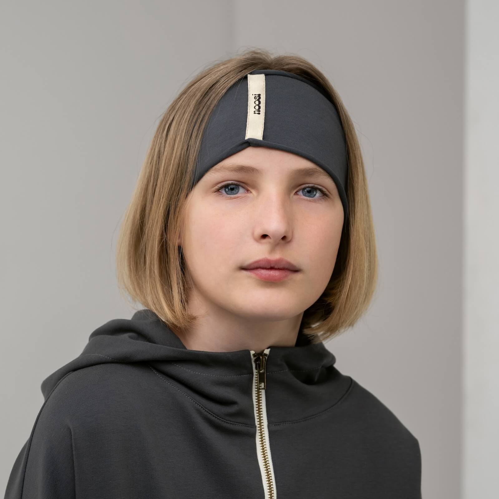 Jednovrstvová čelenka – LIGHT HEADBAND Antracitová – Obrázok 1